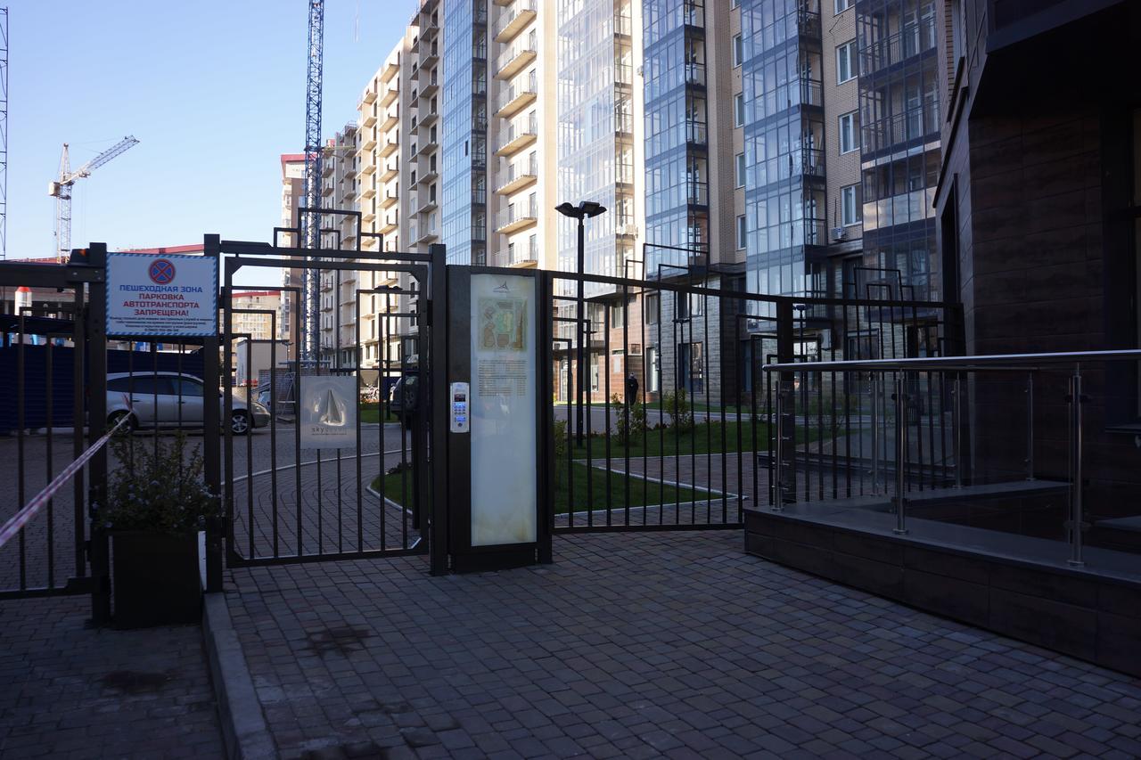 Авиаторов 21 Krasnoyarsk Exterior foto